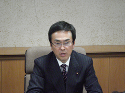 石原伸晃氏